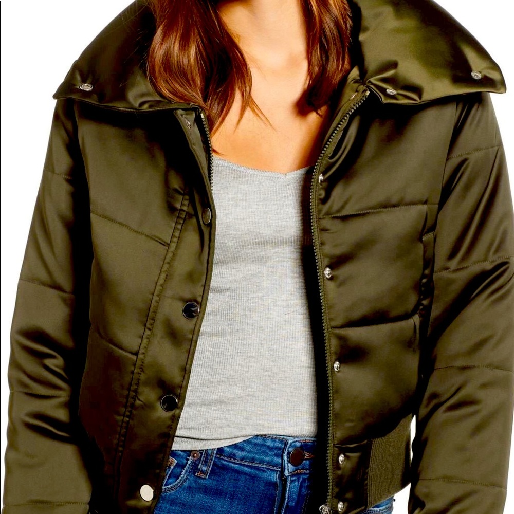 Maralyn & Me Crop Olive Puffer Jacket - size XS